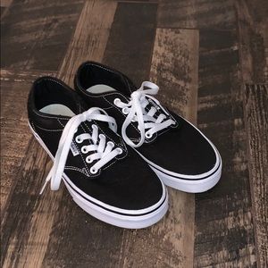 black lace up Vans